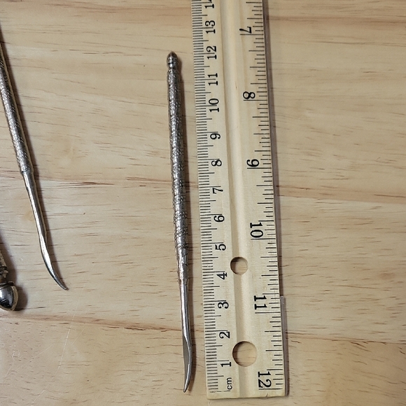 Vintage Wooden Nut Bowl with Cracker & Picks - Picture 7 of 13